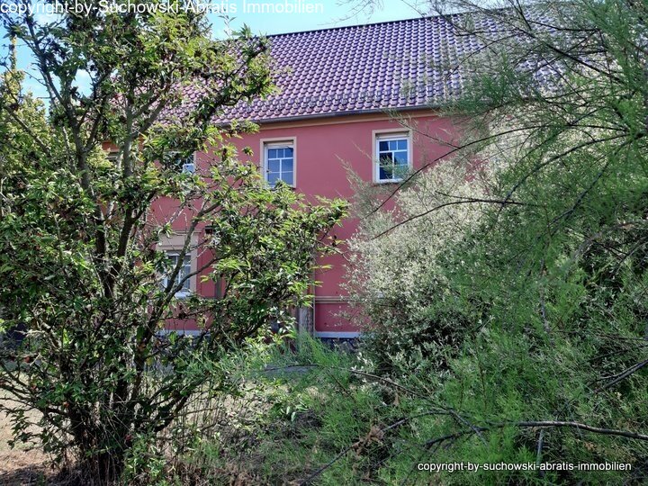 *** Platz ohne Ende? Fast. Vierseitenhof mit 8 Zimmern, 2 Küchen, 4 Bädern, Scheune, Stallungen, Badeteich u.m. und 6.725 m² Grundstück *** *** Platz ohne Ende? Fast. Vierseitenhof mit 8 Zimmern, 2 Küchen, 4 Bädern, Scheune, Stallungen, Badeteich u.m. und 6.725 m² Grundstück ***